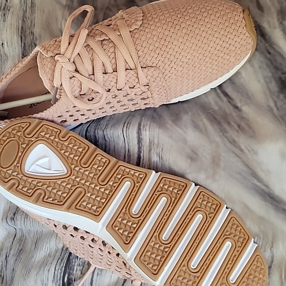 Women's shoes - Picture 3 of 3